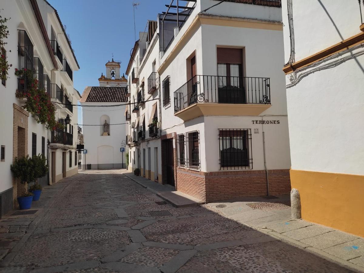 San Basilio'S Red House — Fotos 3